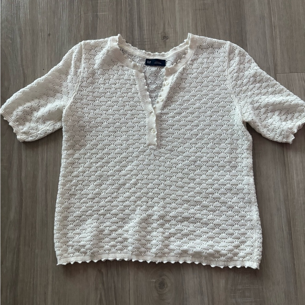 GAP white Short Sleeve sweater Top XS